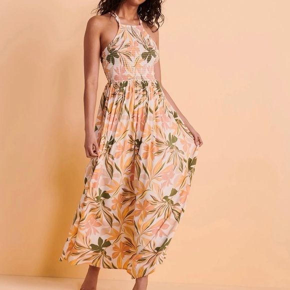Roxy Dresses & Skirts - Bungalow Floral Smocked Maxi Dress